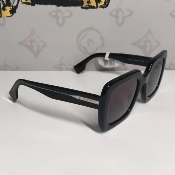 New Authentic Burberry BE4284 37588H Sunglasses – Black  display picture 1